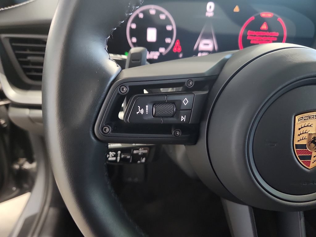 Certified 2025 Porsche 911 Carrera RWD image 20