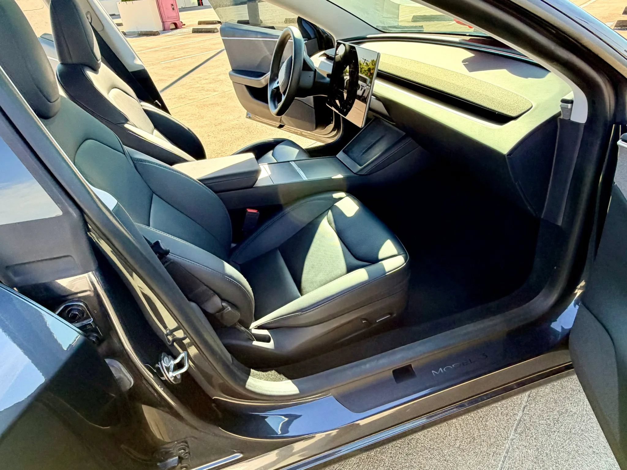 Used 2024 Tesla Model 3 Long Range RWD image 27