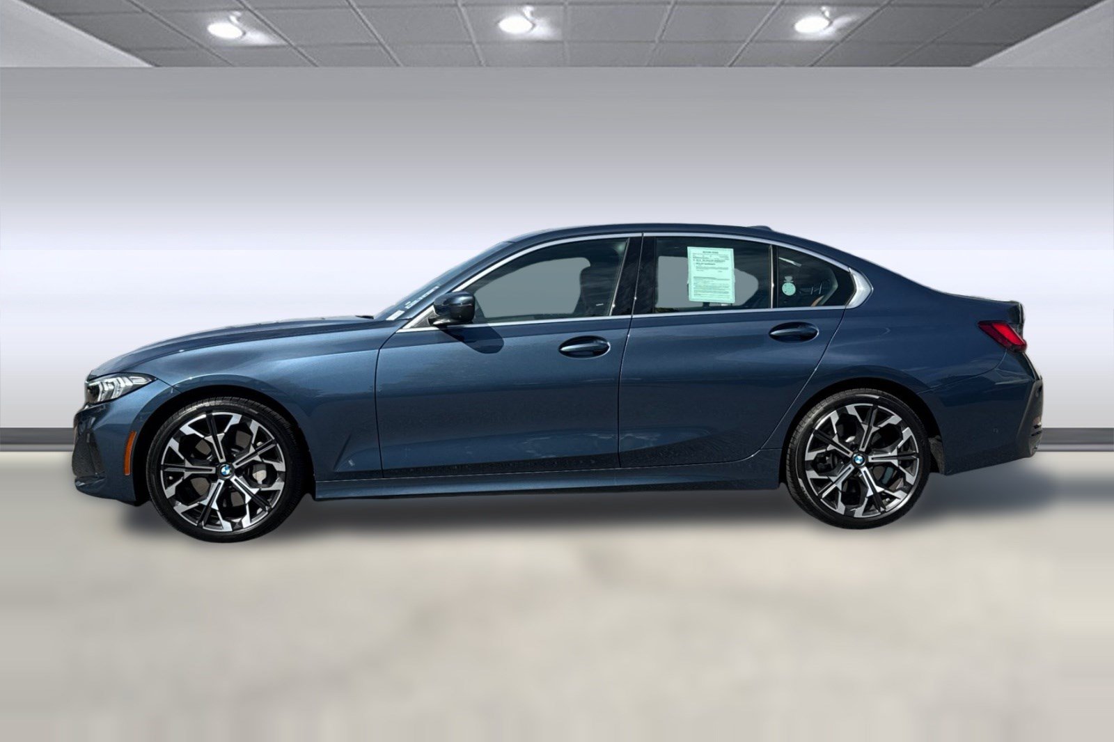 Used 2026 BMW 330i Sedan w/ Premium Package RWD image 2