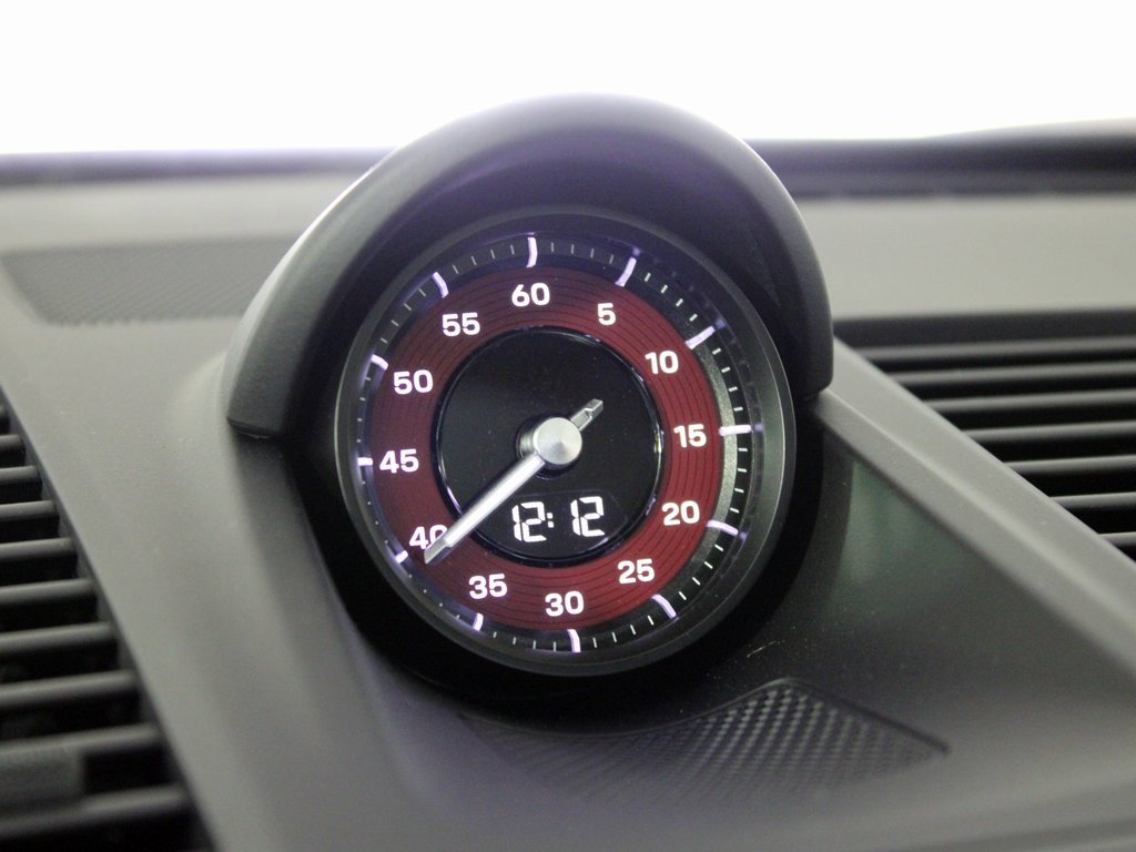 Used 2025 Porsche 911 Carrera 4 GTS image 27