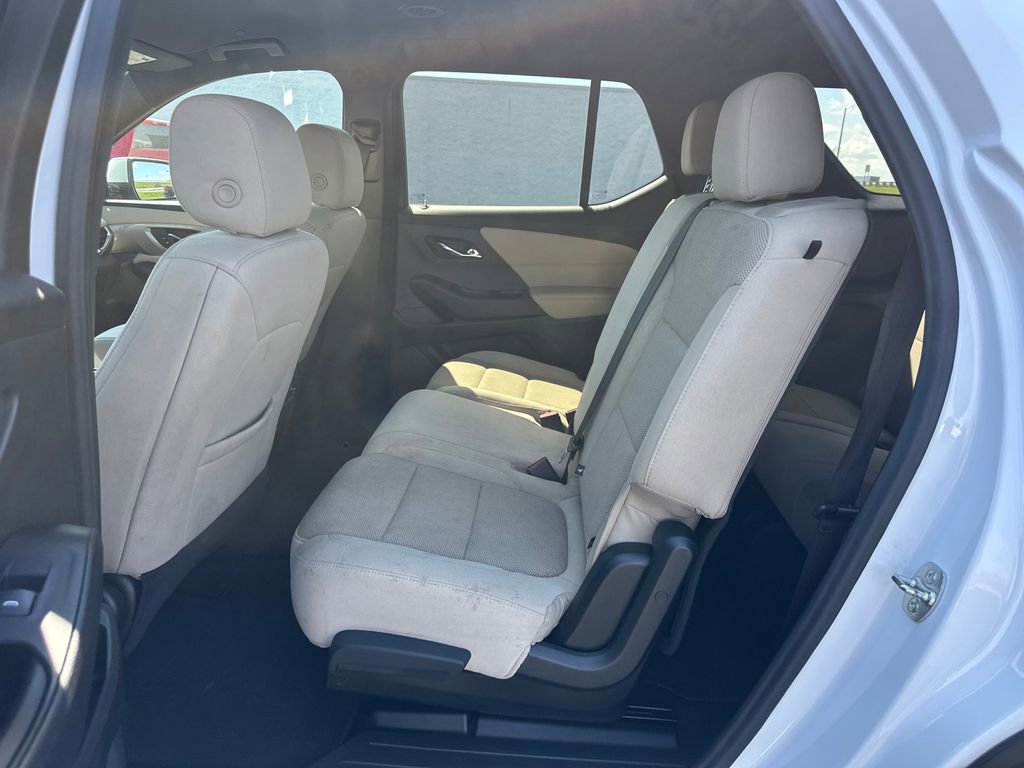 Used 2023 Chevrolet Traverse LS w/ Midnight/Sport Edition AWD/4WD image 13
