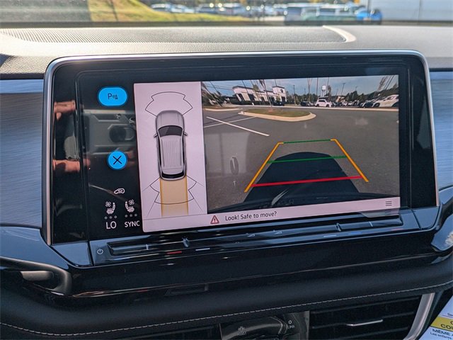 New 2026 Volkswagen Atlas Cross Sport SE image 23