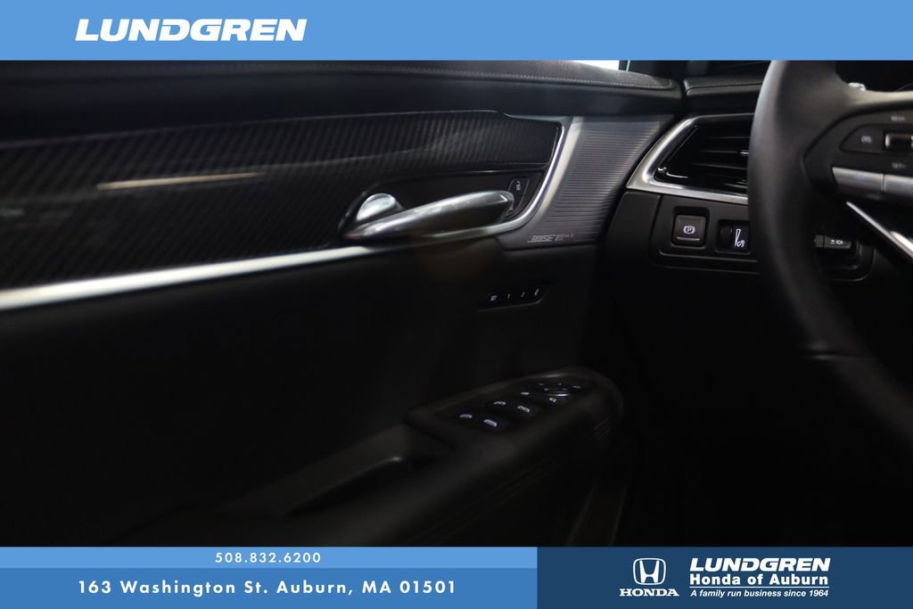 Used 2024 Cadillac XT6 Sport w/ LPO, ONYX Package AWD/4WD image 35
