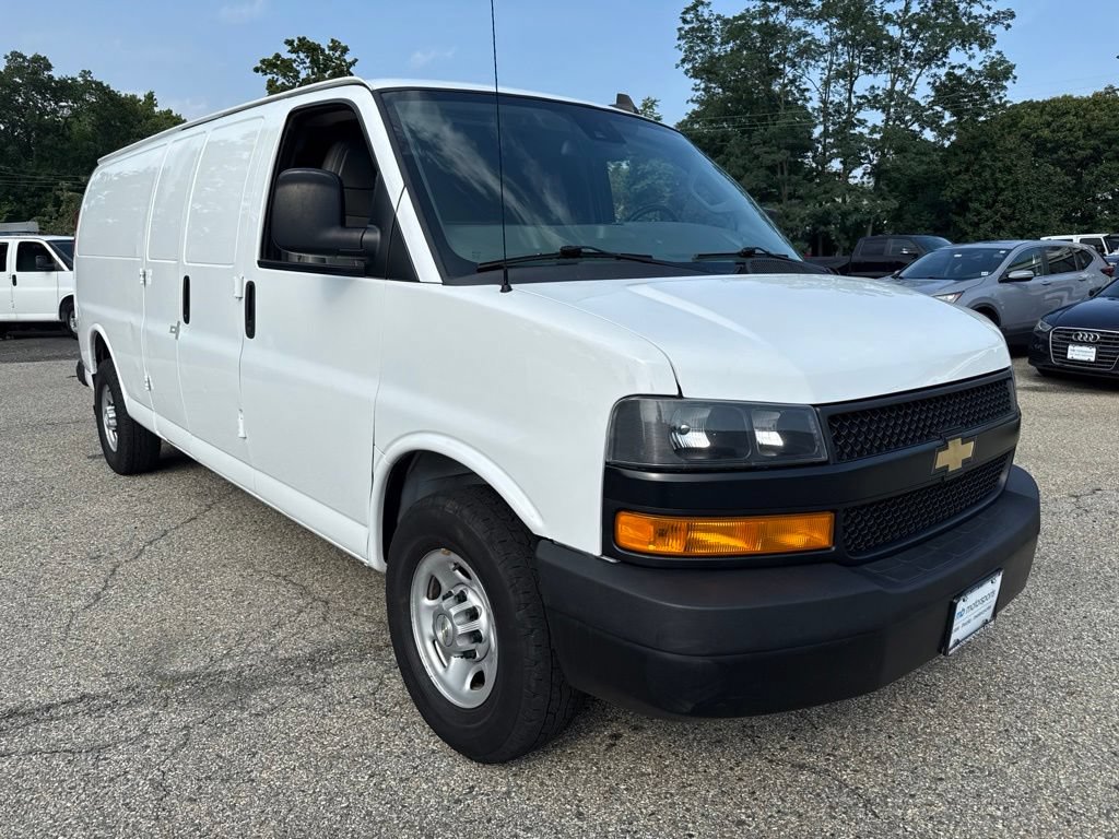 Used 2021 Chevrolet Express 3500 Extended w/ Driver Convenience Package RWD image 12