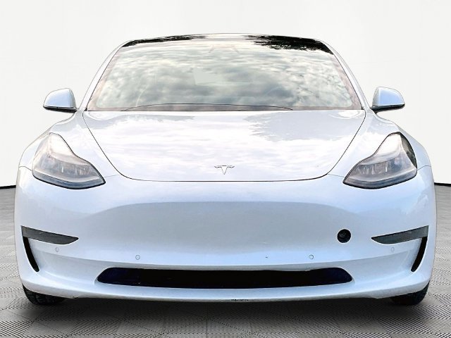 Used 2021 Tesla Model 3 Standard Range Plus RWD image 2