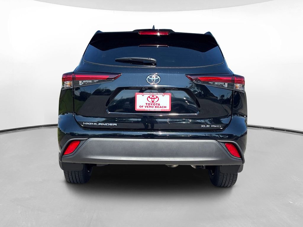 New 2026 Toyota Highlander XLE image 5