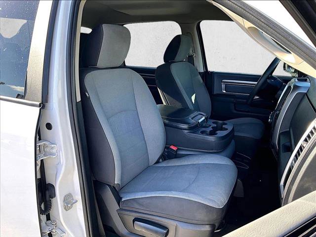 Used 2021 RAM 1500 Classic SLT image 9