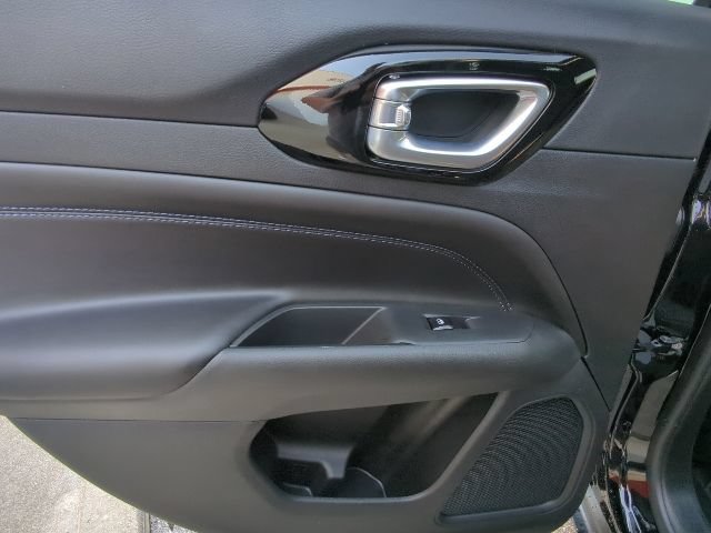 New 2026 Jeep Compass Latitude AWD/4WD image 24