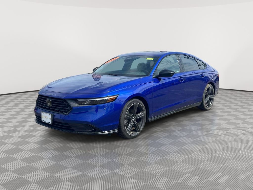 Used 2023 Honda Accord Sport image 3