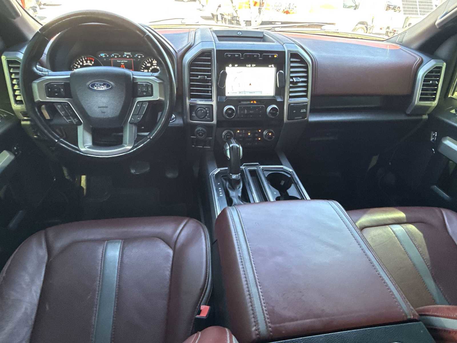 Used 2019 Ford F150 Platinum w/ Equipment Group 701A Luxury image 6