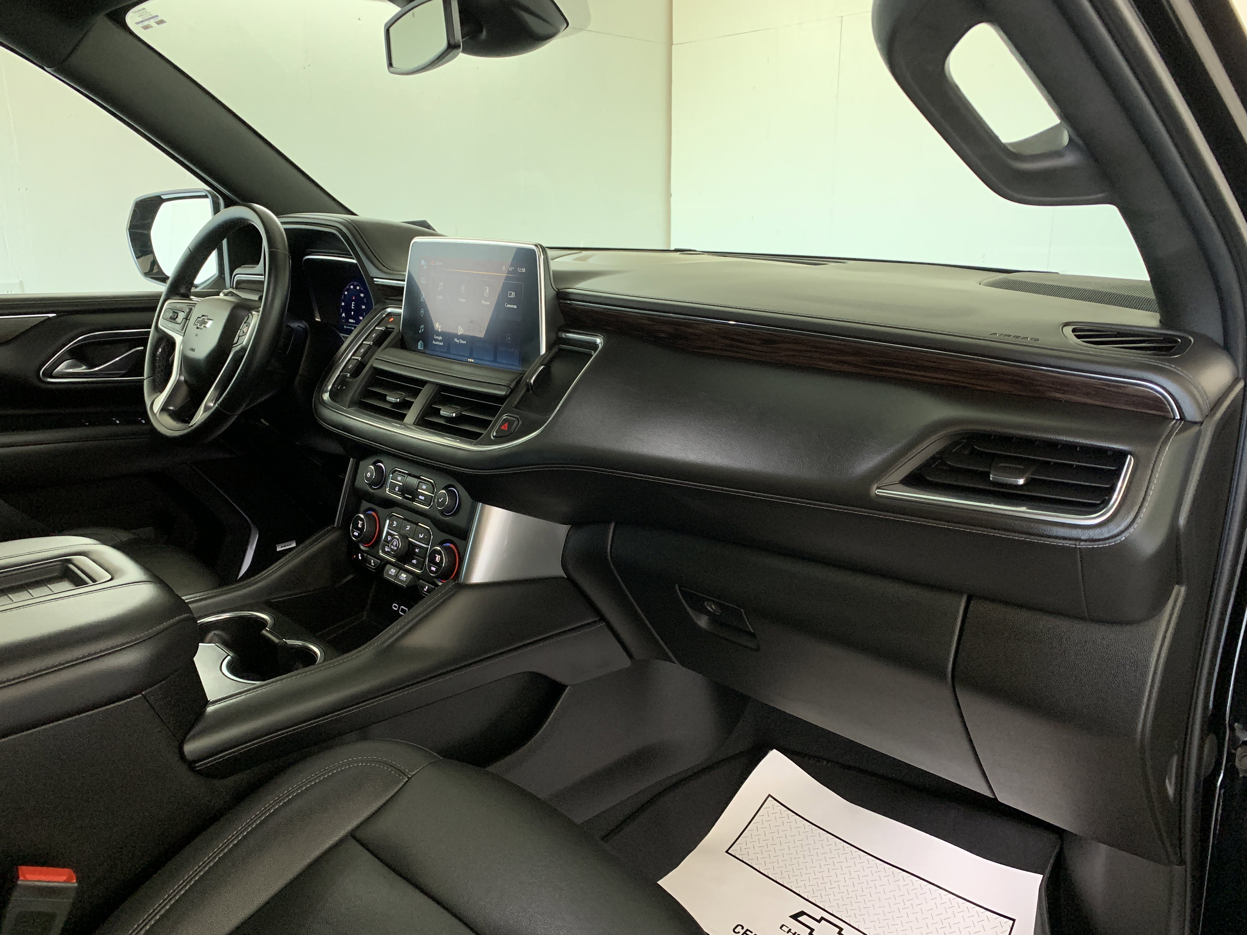 Used 2023 Chevrolet Tahoe Z71 image 32