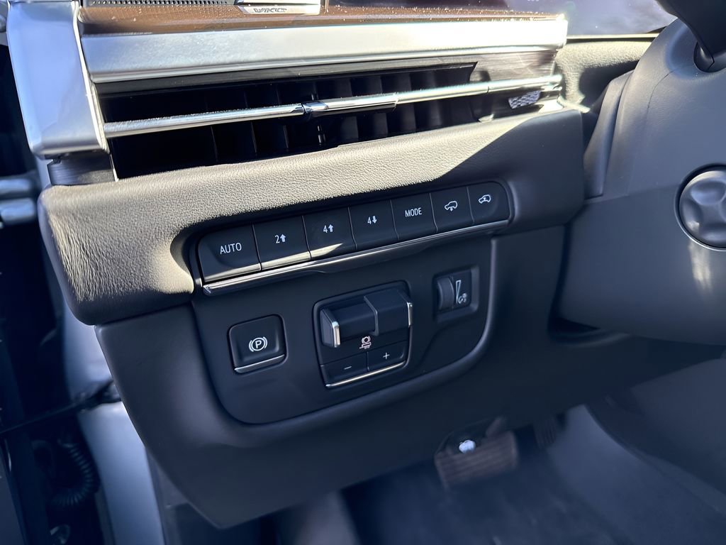 Used 2025 Cadillac Escalade Sport Platinum image 33