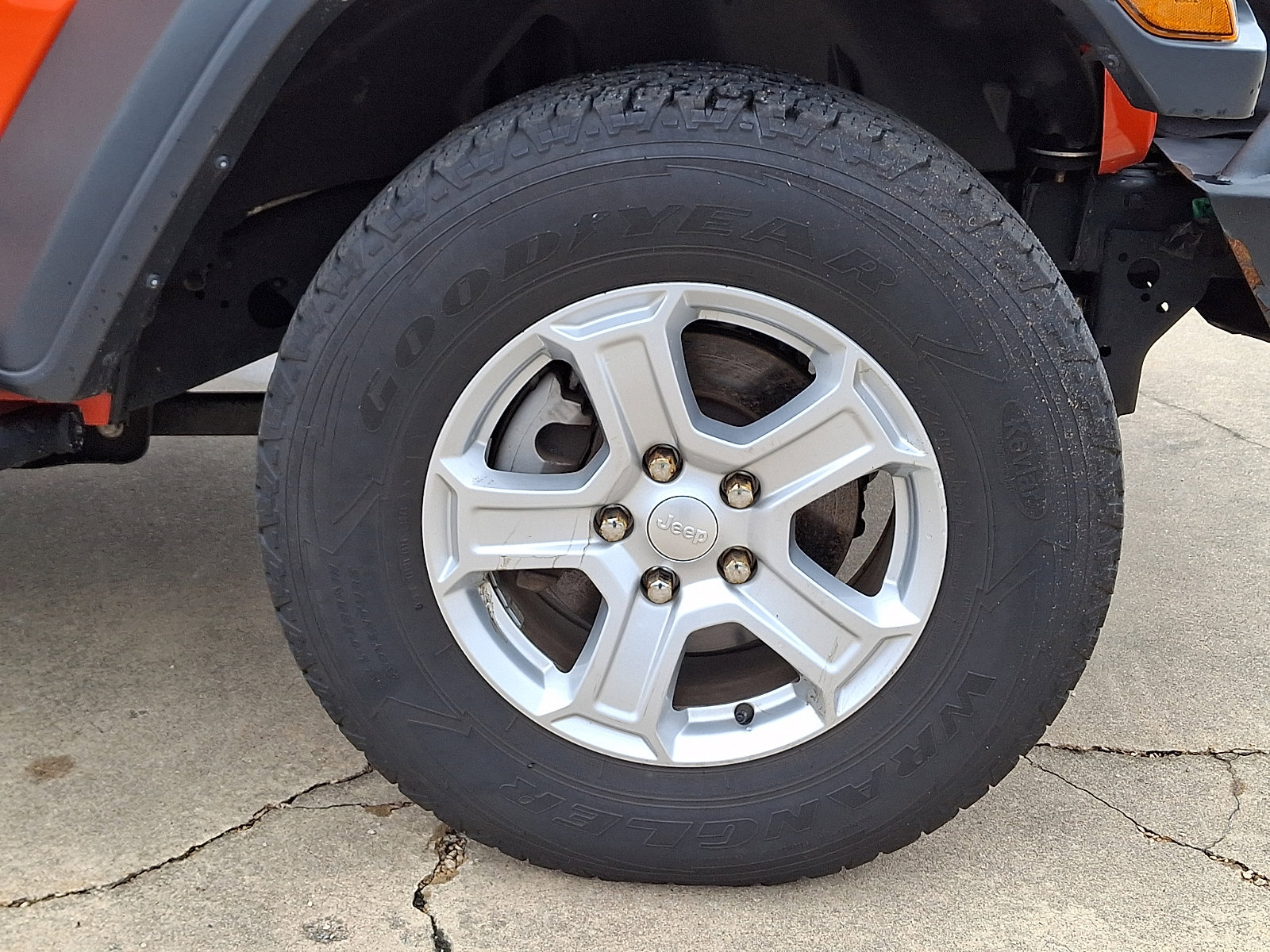 Used 2018 Jeep Wrangler Unlimited Sport S image 28