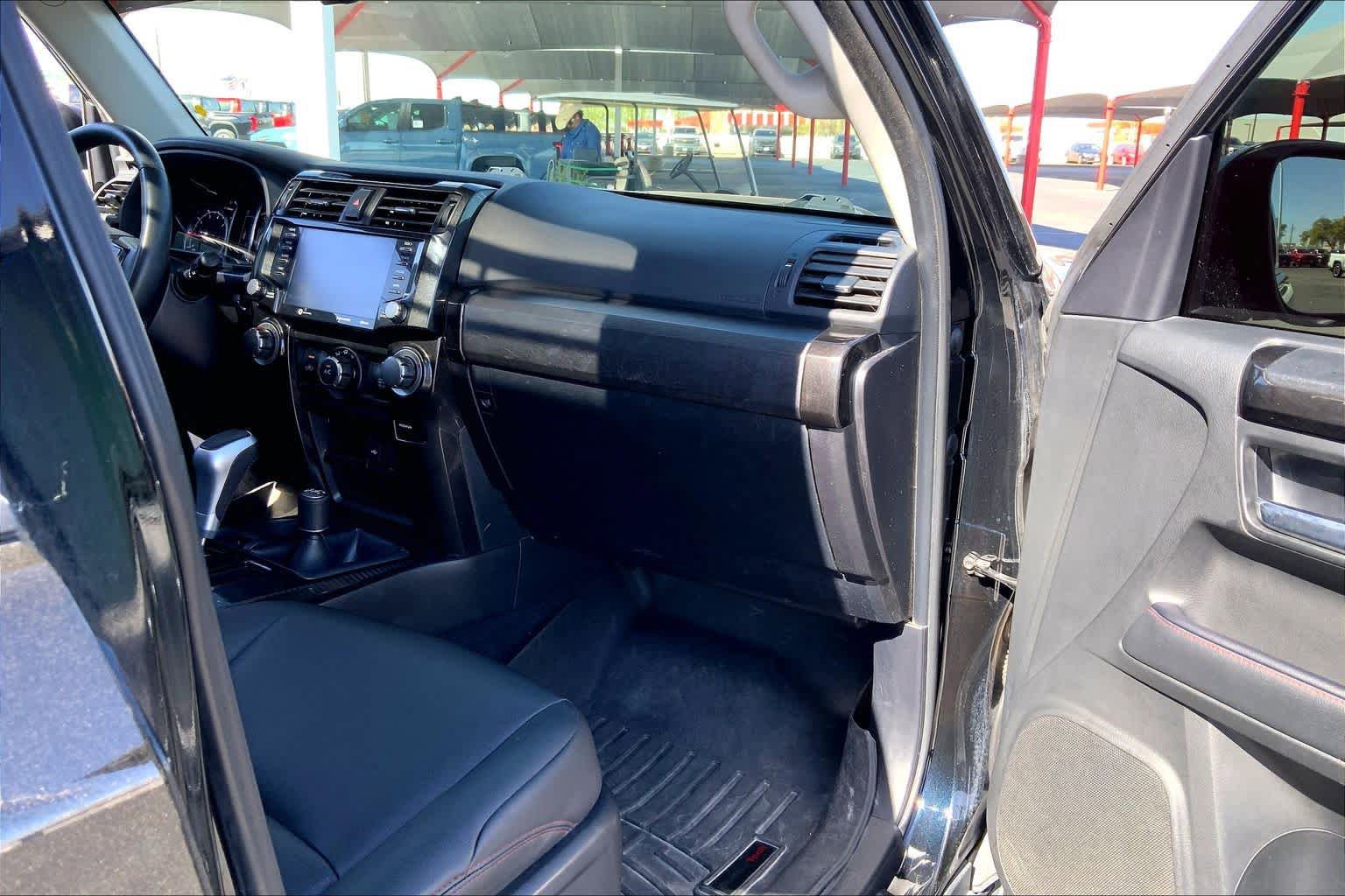 Used 2021 Toyota 4Runner TRD Off-Road Premium w/ Moonroof Package AWD/4WD image 19