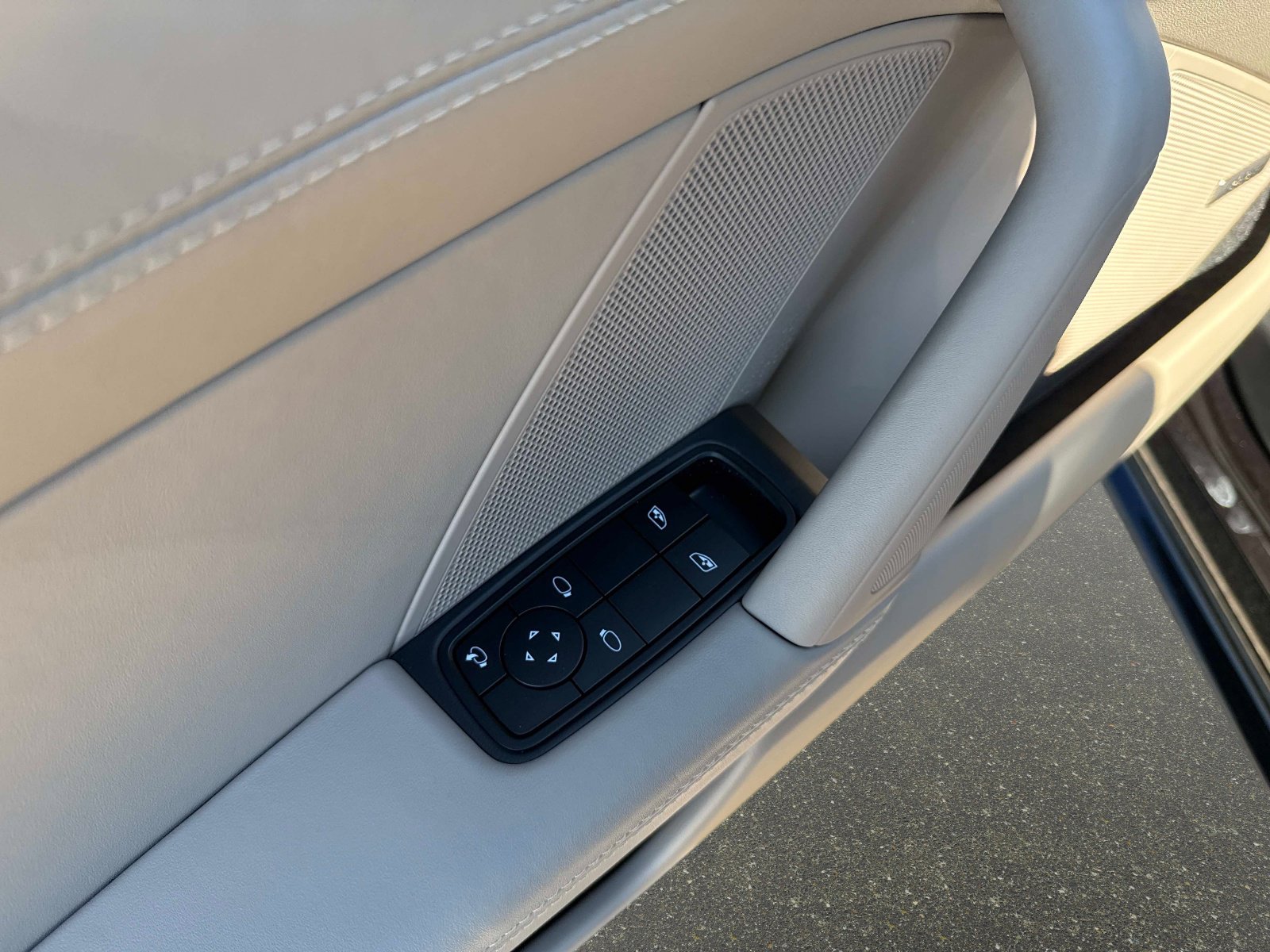 Used 2026 Porsche 911 Carrera image 13