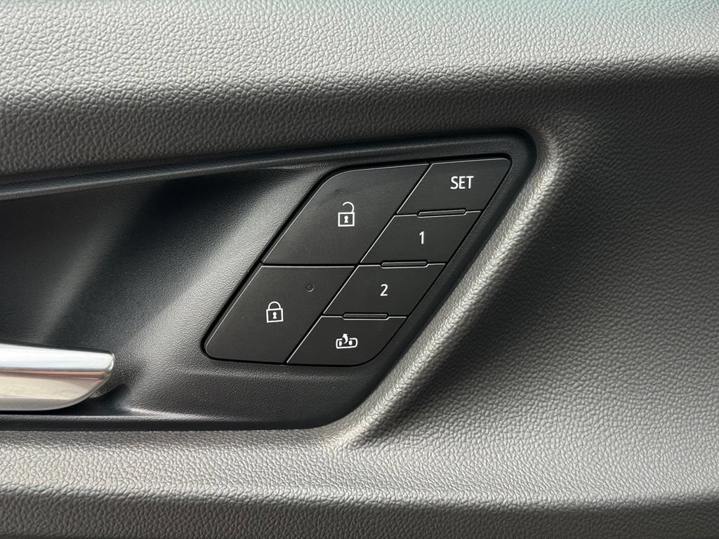 New 2027 Chevrolet Equinox ACTIV w/ Convenience Package III FWD image 28