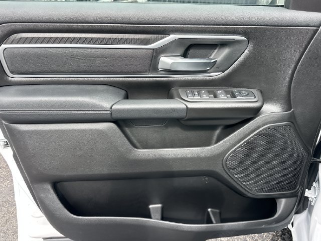 New 2027 RAM 1500 4x4 Crew Cab image 11