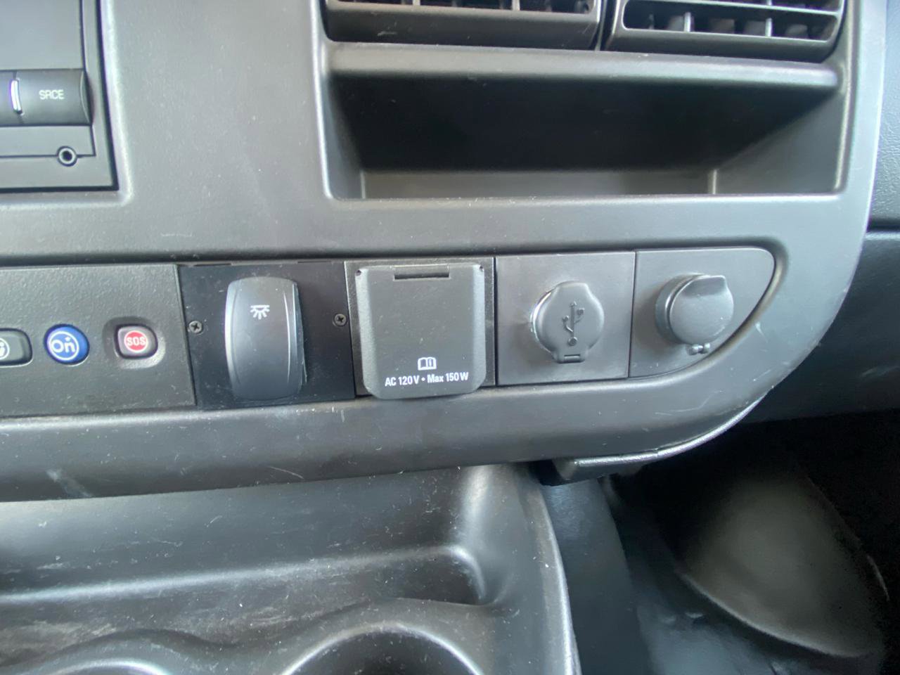 Used 2021 GMC Savana 3500 w/ Power Convenience Package RWD image 30