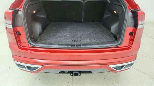 Used 2021 Volkswagen Atlas Cross Sport SE w/ Panoramic Sunroof Package image 14