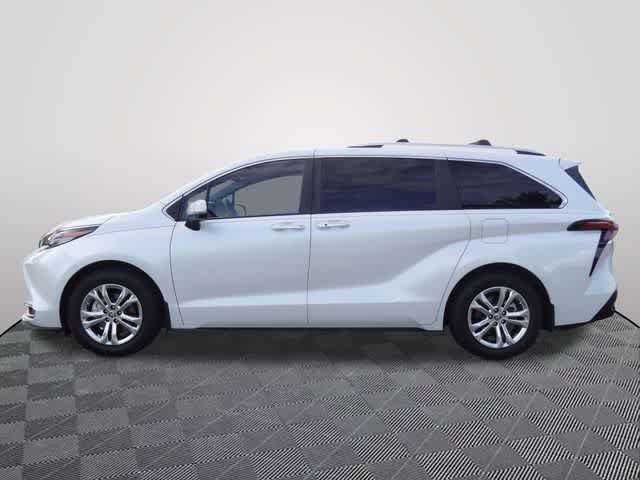 Certified 2023 Toyota Sienna Platinum AWD/4WD image 2