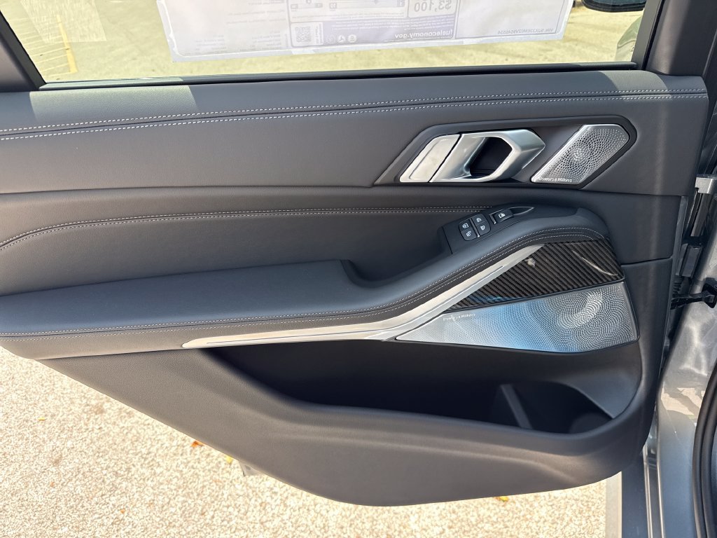 New 2027 BMW X7 M60i AWD/4WD image 21