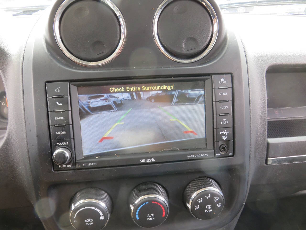 Used 2016 Jeep Patriot High Altitude AWD/4WD image 18