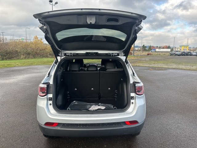 New 2026 Jeep Compass Limited image 6