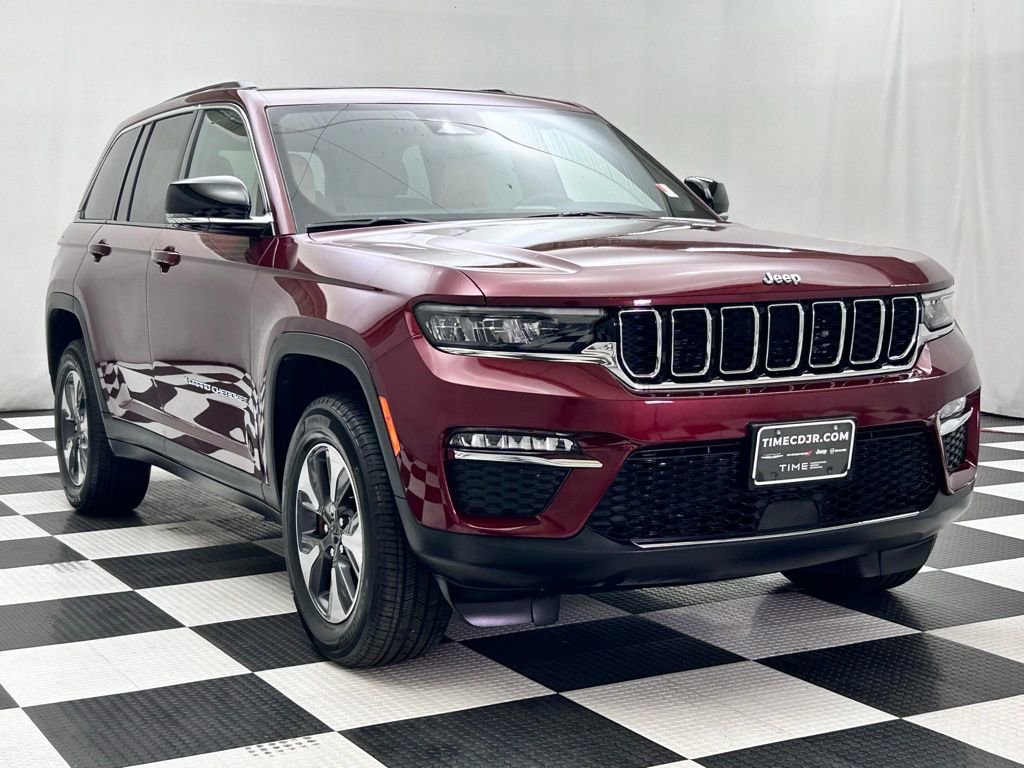 Used 2022 Jeep Grand Cherokee Limited 4xe image 2