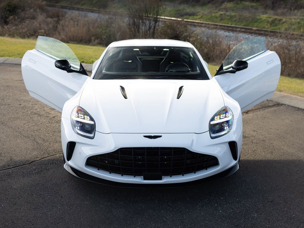 New 2026 Aston Martin V8 Vantage S image 15