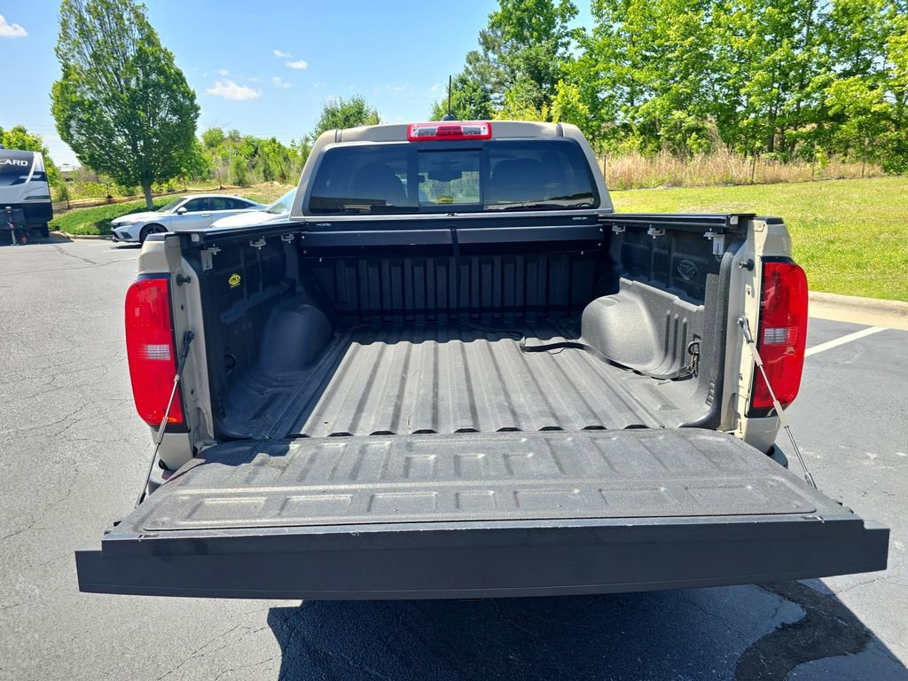 Used 2021 Chevrolet Colorado Z71 AWD/4WD image 12