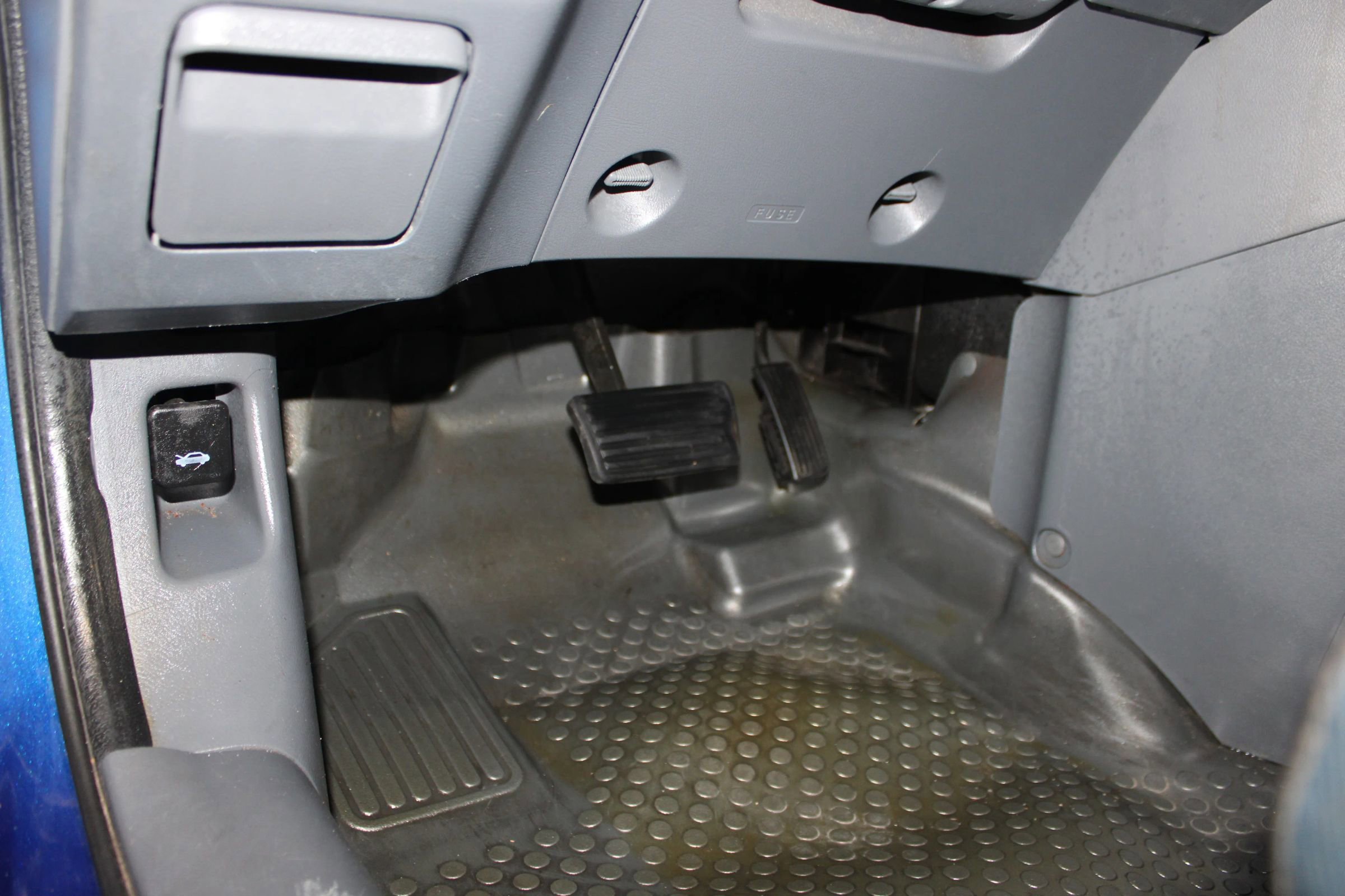 Used 2004 Honda Element EX image 8