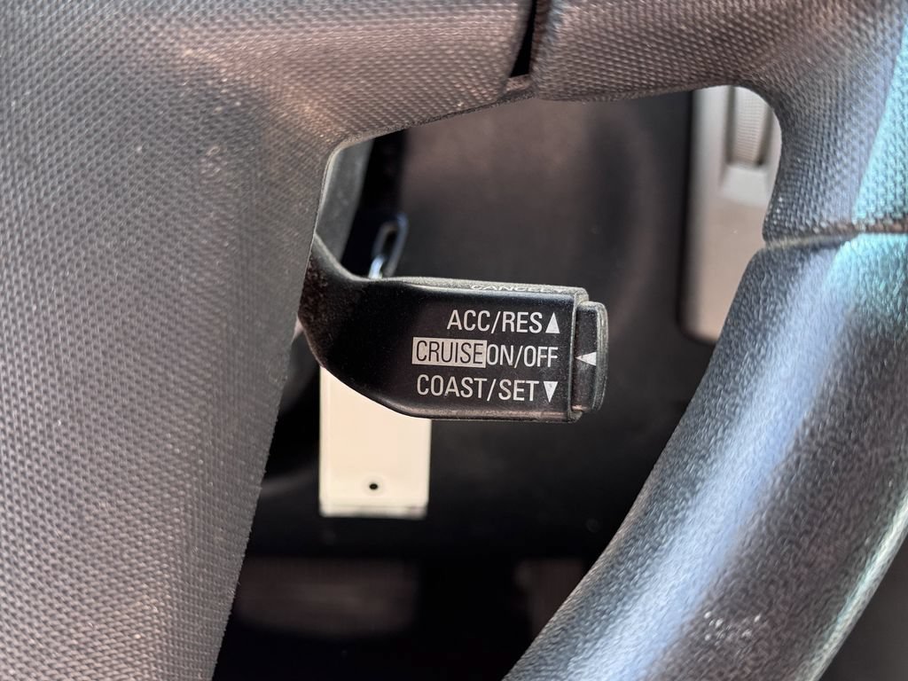 Used 2004 Mitsubishi Endeavor LS AWD/4WD image 17