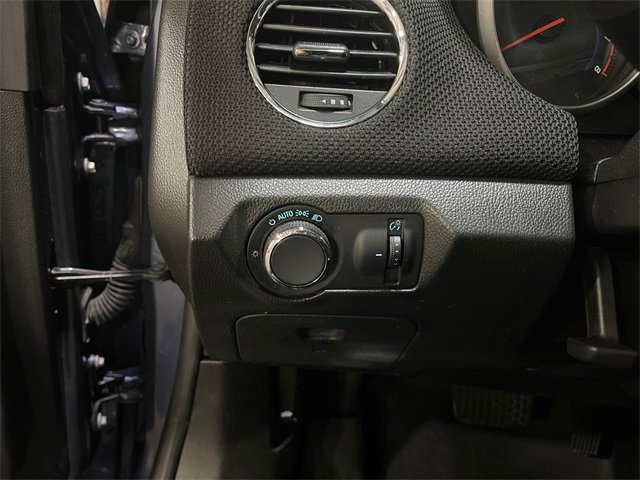 Used 2014 Chevrolet Cruze LT image 27