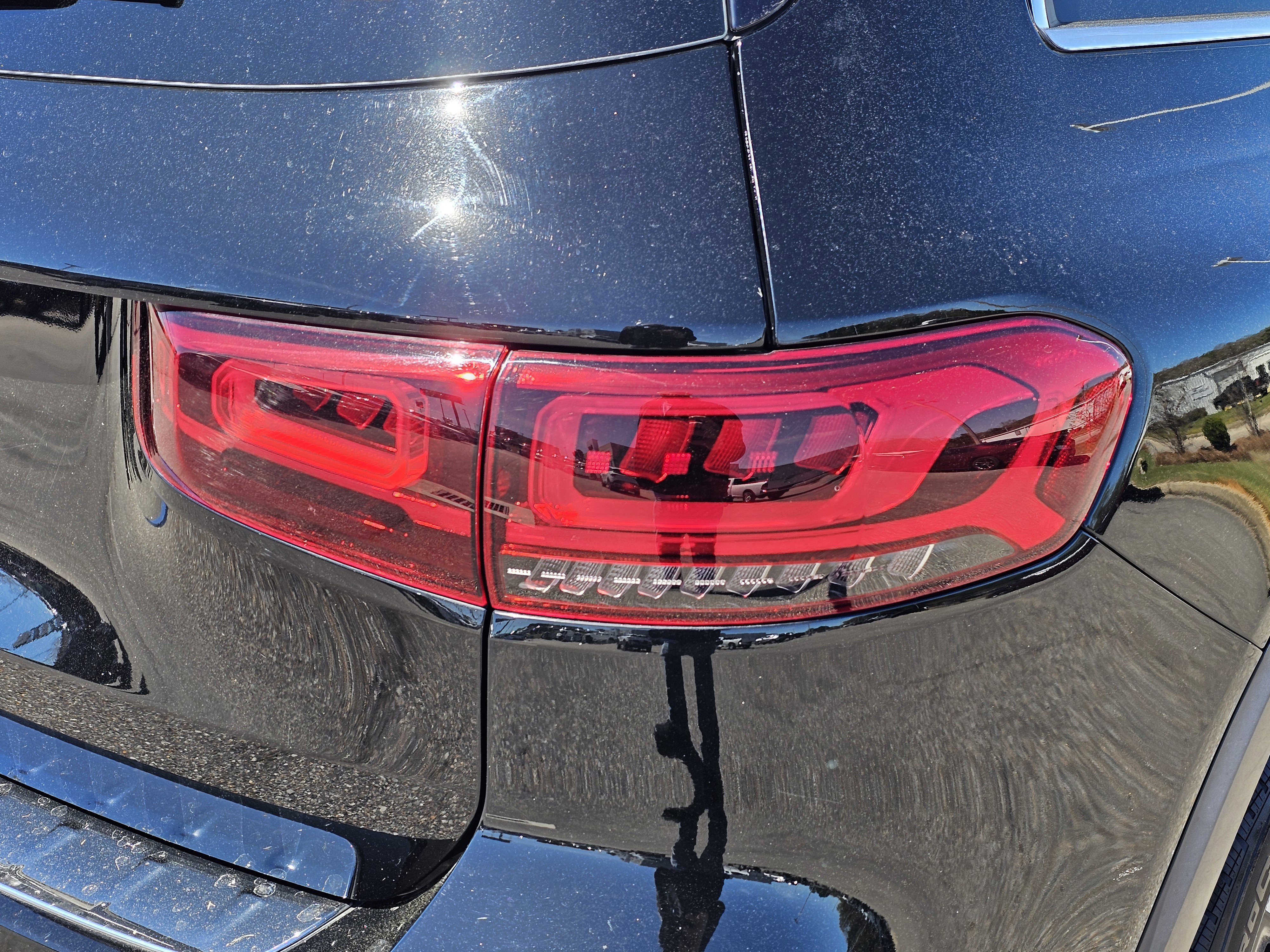 Used 2022 Mercedes-Benz GLB 250 GLB 250 SUV image 9