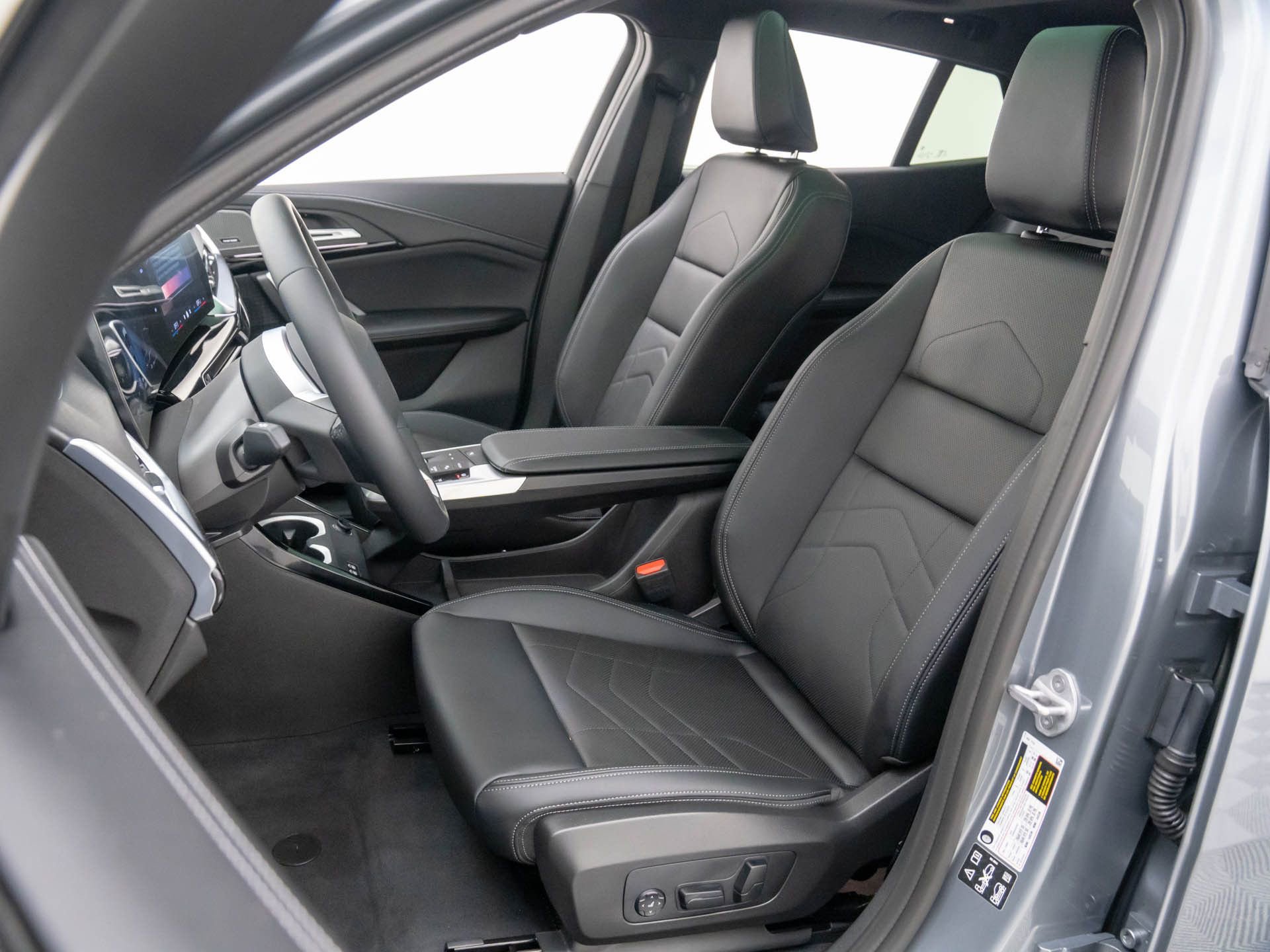 New 2026 BMW X2 xDrive28i w/ Technology Package image 15