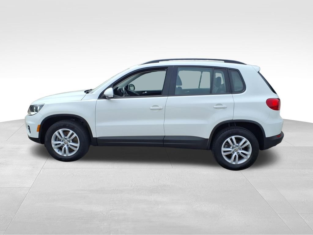 Used 2017 Volkswagen Tiguan S image 23