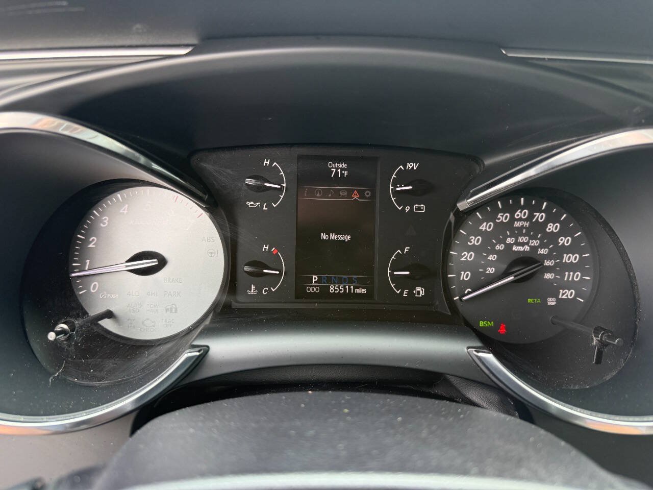 Used 2018 Toyota Sequoia Limited w/ Safety & Convenience Package AWD/4WD image 17