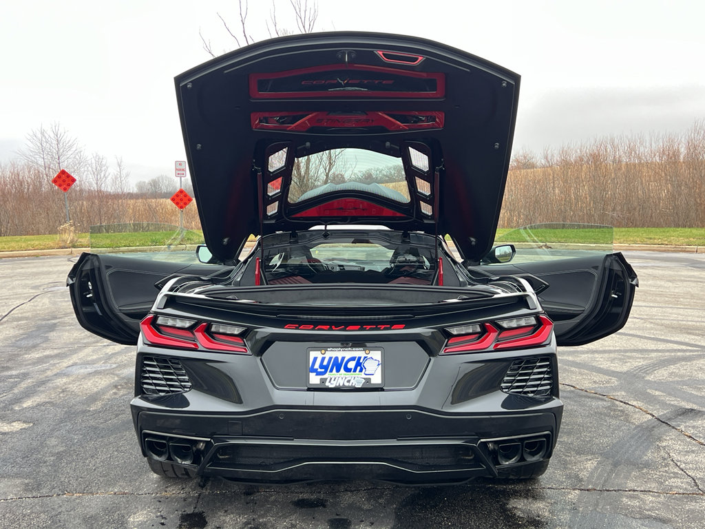 Used 2024 Chevrolet Corvette Stingray Preferred Cpe w/ Stealth Interior Trim Package image 39