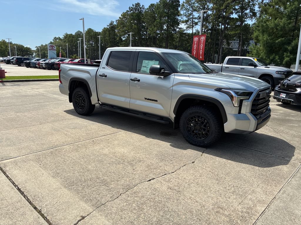 New 2026 Toyota Tundra SR5 AWD/4WD image 9