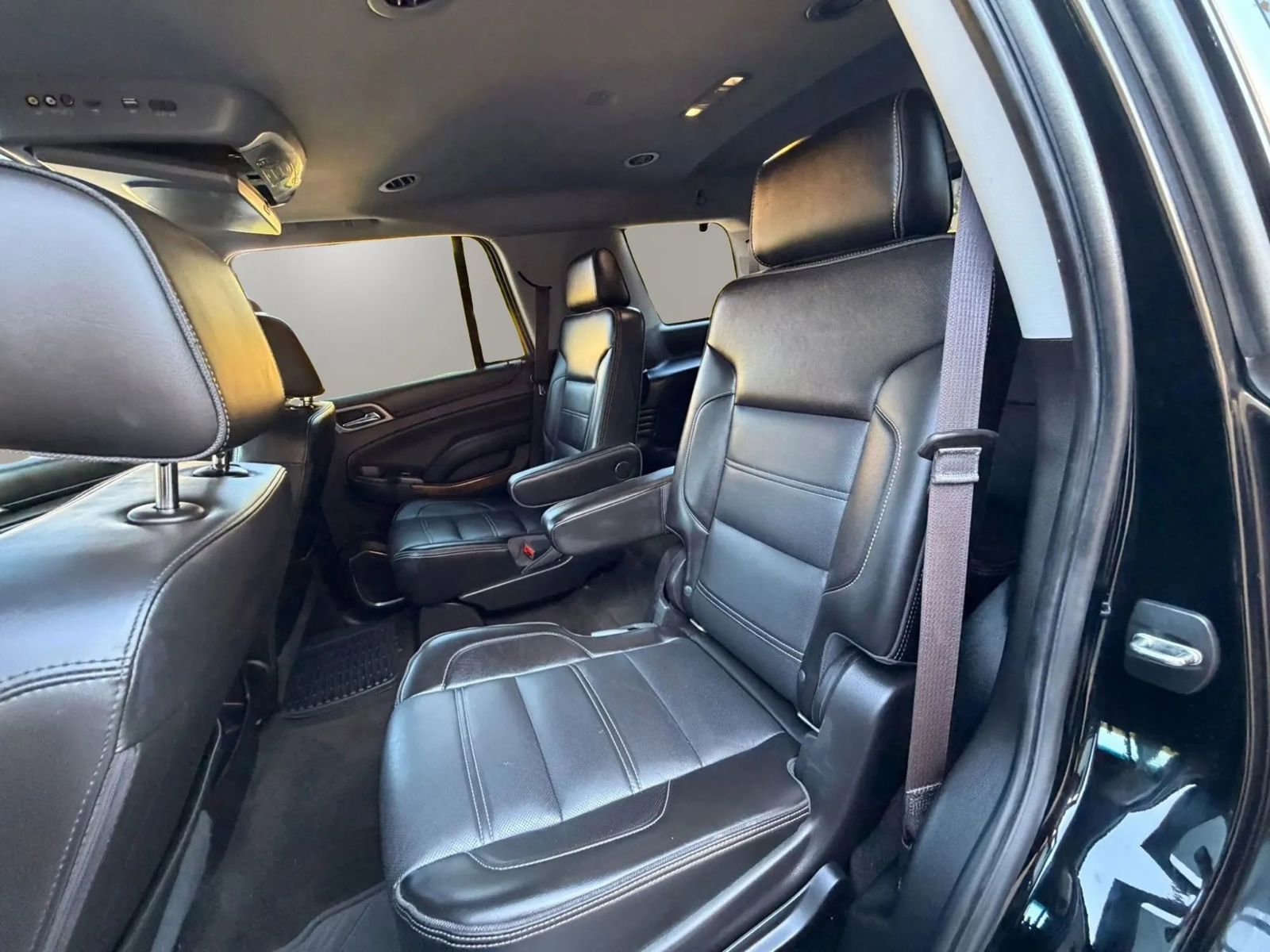 Used 2017 GMC Yukon Denali w/ Open Road Package AWD/4WD image 27