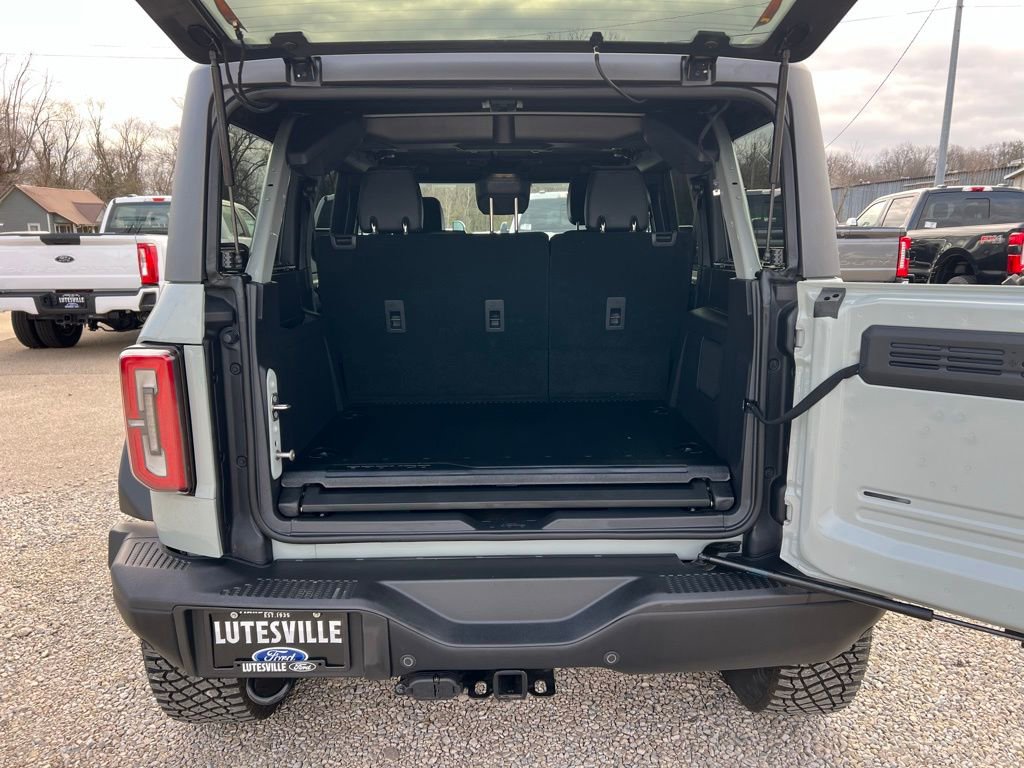 Used 2024 Ford Bronco Everglades image 17