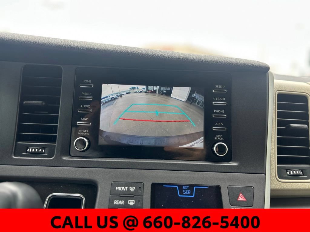 Used 2020 Toyota Sienna L FWD image 16