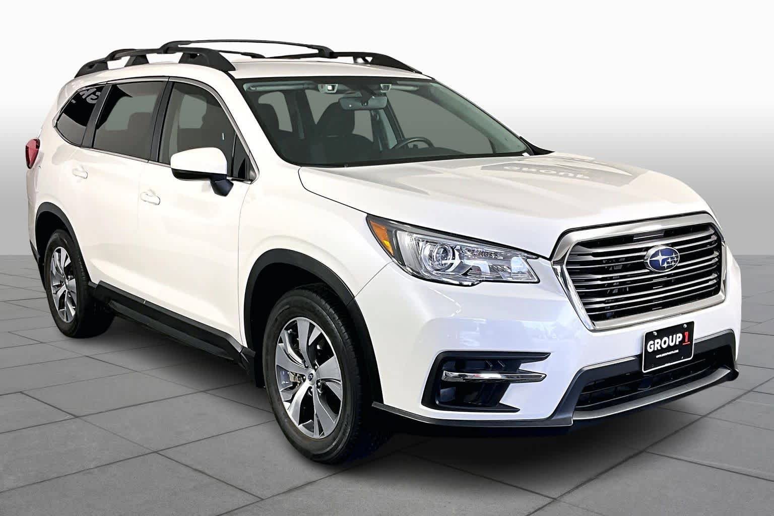 Used 2022 Subaru Ascent Premium w/ Convenience Package AWD/4WD image 3