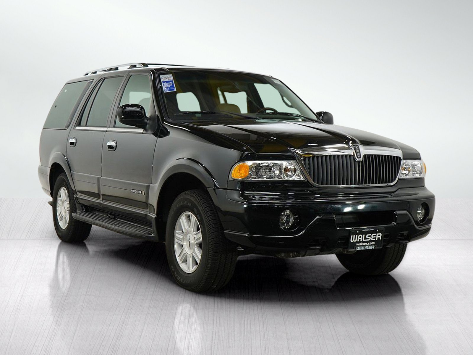 Used 2002 Lincoln Navigator 4WD image 7