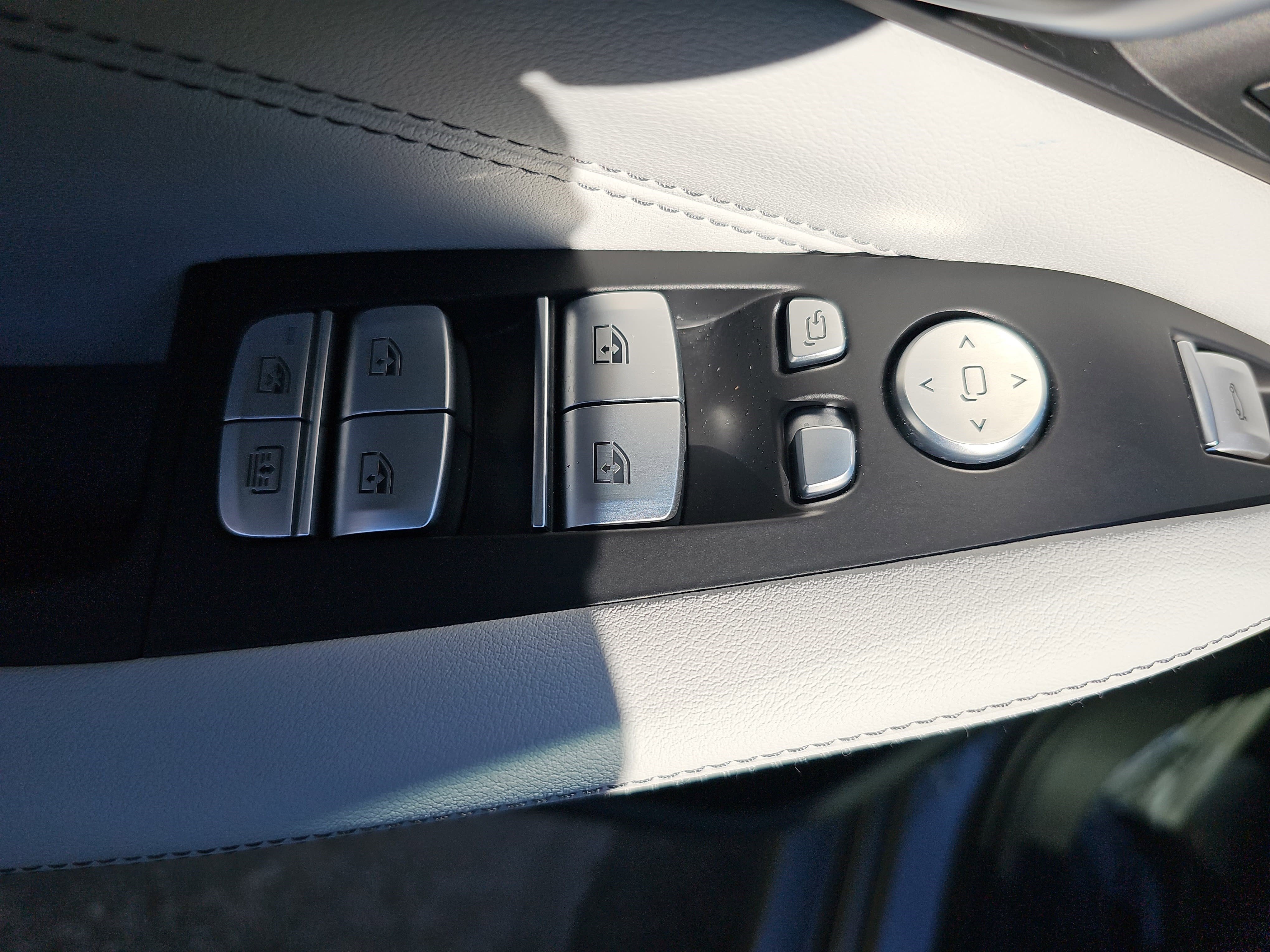 Certified 2024 BMW X7 xDrive40i image 29