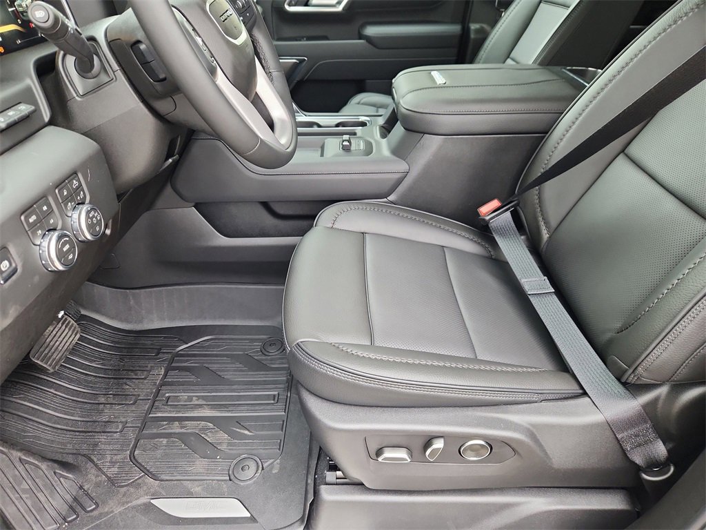 New 2026 GMC Sierra 2500 Denali w/ Denali Reserve Package image 8