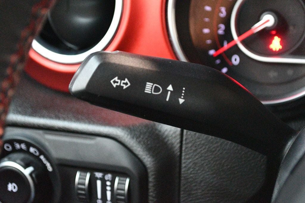 Used 2018 Jeep Wrangler Unlimited Rubicon AWD/4WD image 67