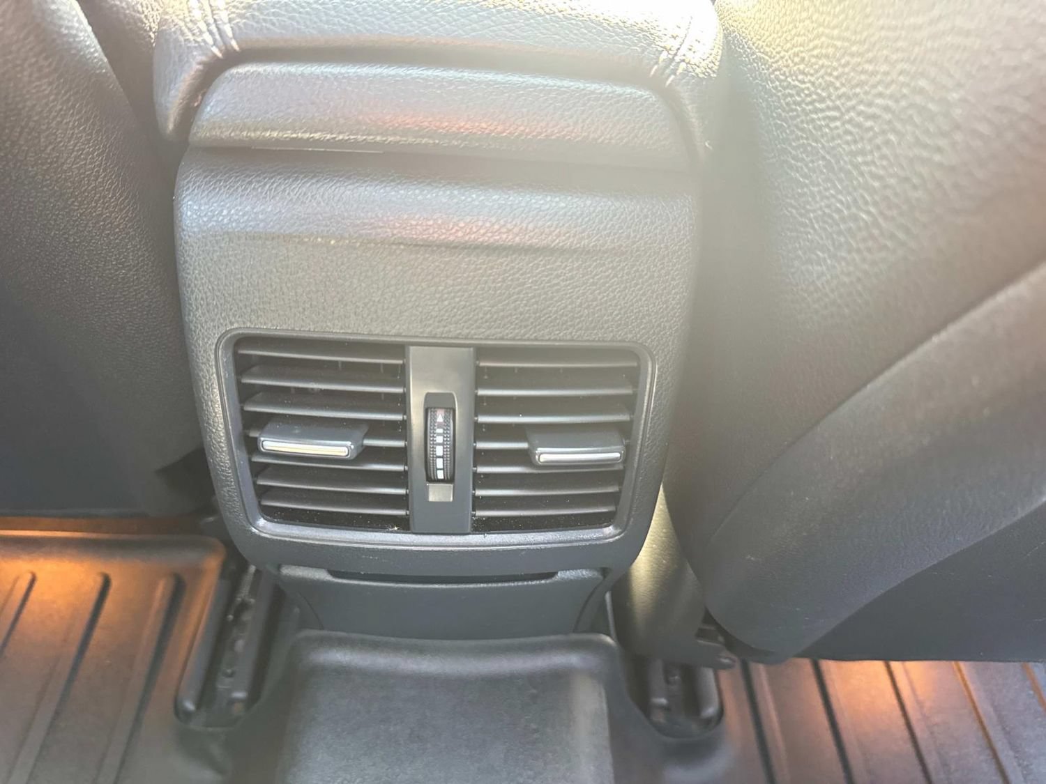 Used 2017 Mercedes-Benz GLA 250 image 19