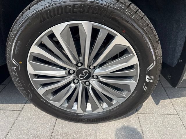 New 2027 INFINITI QX80 Luxe w/ Cargo Package AWD/4WD image 9