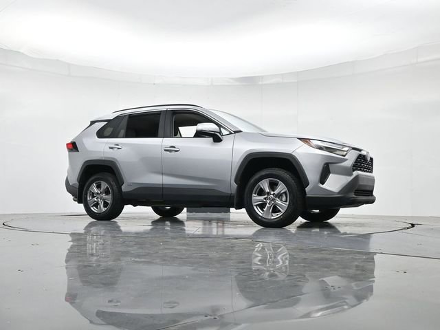 Used 2024 Toyota RAV4 XLE image 32